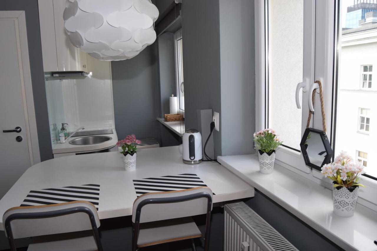 ורשה Be My Guest - Hoza Studio - Pkin Super Centrum Metro Wi-Fi Breakfast מראה חיצוני תמונה